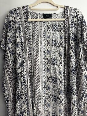 VICI Navy & White Geo Print Open Front Kimono